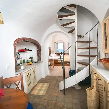 Pano Meria Venetian Style Studio I Oia Exterior photo